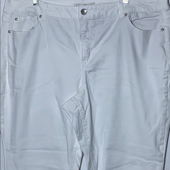 Cato Women’s Plus White Denim Pants - Picture 6 of 15